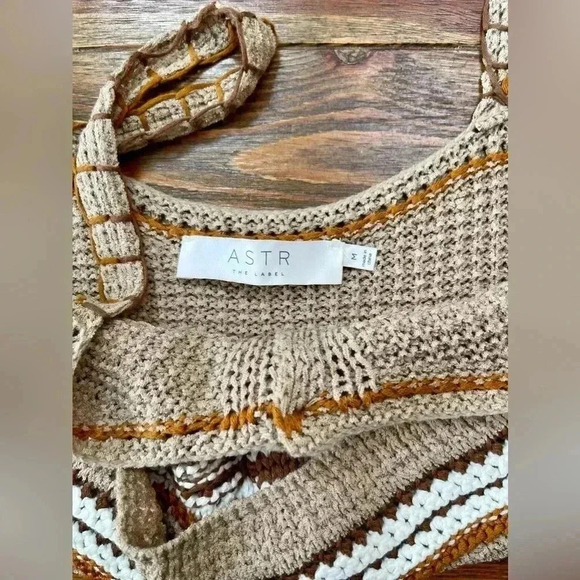 ASTR The Label | Sweater Knit Tank Top | Button Front | Neutral | Women’s M - Picture 4 of 4